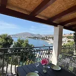 Mirella 20 M From The Sea - Free Parking 아파트