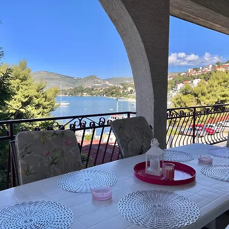 Mirella 20 M From The Sea - Free Parking 公寓 *