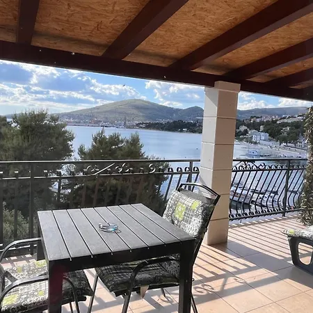 Mirella 20 M From The Sea - Free Parking 公寓