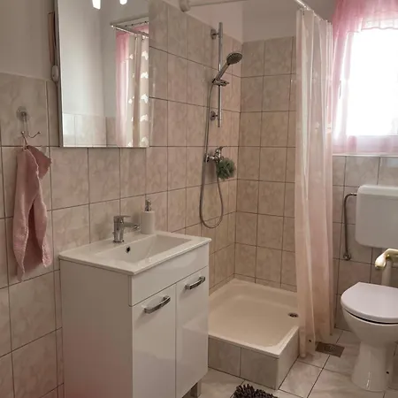 Mirella 20 M From The Sea - Free Parking