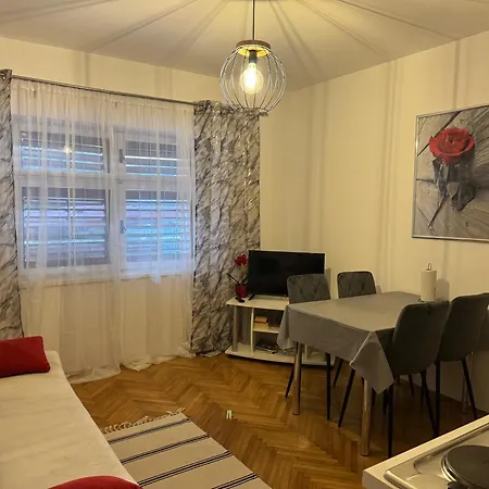 Mirella 20 M From The Sea - Free Parking Trogir