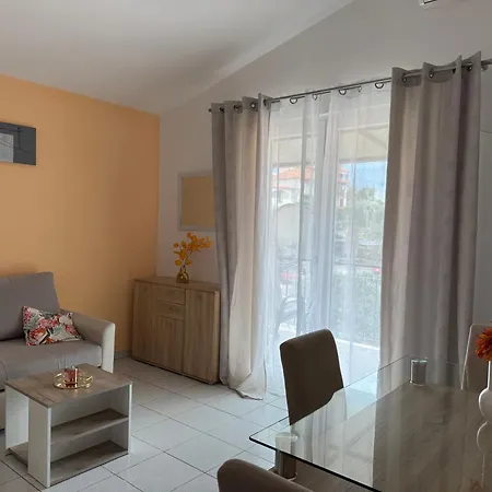 公寓 Mirella 20 M From The Sea - Free Parking 特罗吉尔