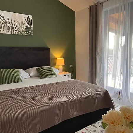 Mirella 20 M From The Sea - Free Parking Διαμέρισμα