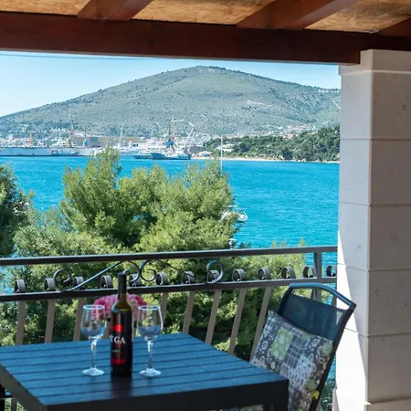 Mirella 20 M From The Sea - Free Parking Διαμέρισμα *