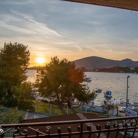 Mirella 20 M From The Sea - Free Parking Apartamento *