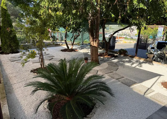 Mirella 20 M From The Sea - Free Parking Trogir
