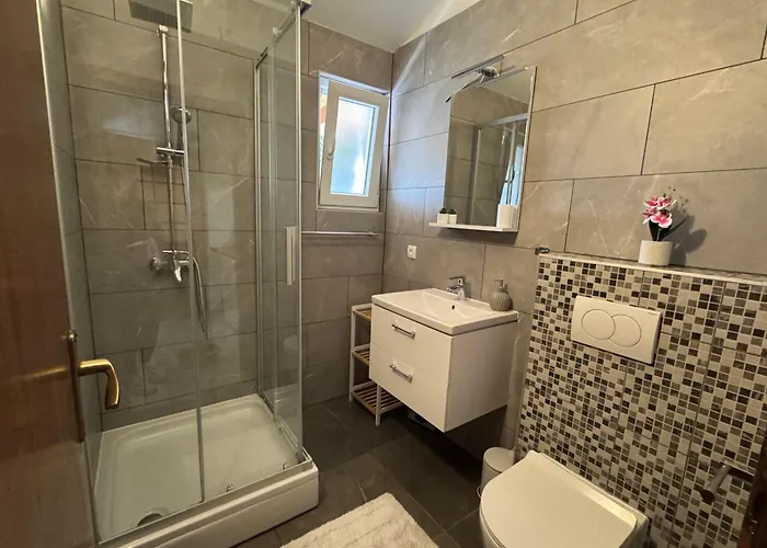 Apartamento Mirella 20 M From The Sea - Free Parking Trogir