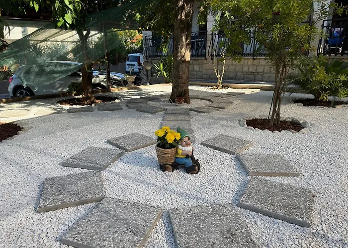 Mirella 20 M From The Sea - Free Parking Trogir