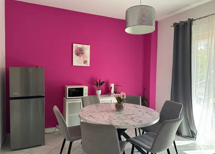 Mirella 20 M From The Sea - Free Parking * Trogir