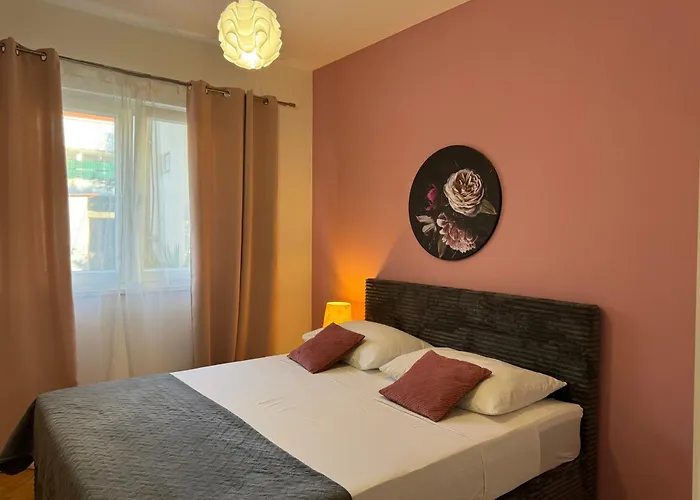 Mirella 20 M From The Sea - Free Parking