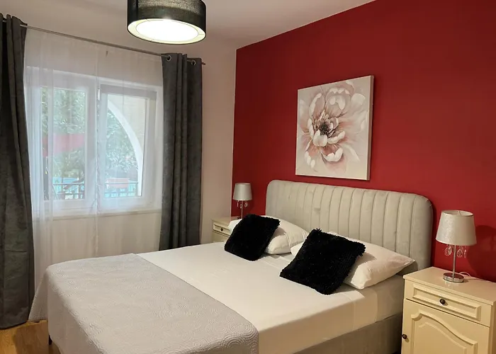 Apartamento Mirella 20 M From The Sea - Free Parking *