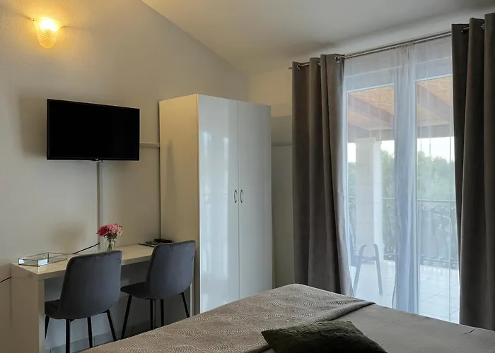 Mirella 20 M From The Sea - Free Parking Trogir