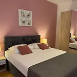 Mirella 20 M From The Sea - Free Parking