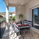 Mirella 20 M From The Sea - Free Parking * Trogir