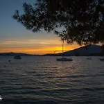 アパート Mirella 20 M From The Sea - Free Parking *