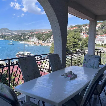 公寓 Mirella 20 M From The Sea - Free Parking
