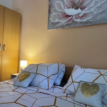 公寓 Mirella 20 M From The Sea - Free Parking *