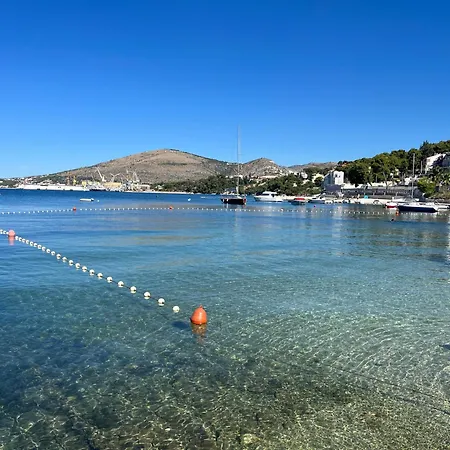 公寓 Mirella 20 M From The Sea - Free Parking