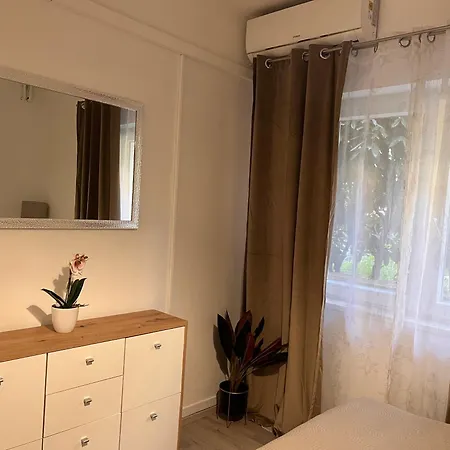 Апартаменты Mirella 20 M From The Sea - Free Parking Трогир