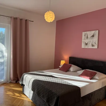 Mirella Apartment Trogir