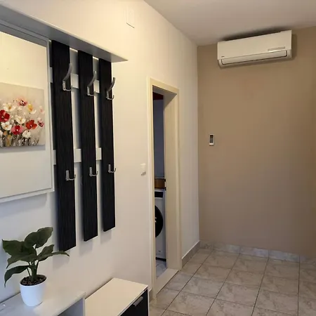 Mirella Apartment