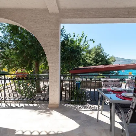 Mirella 20 M From The Sea - Free Parking Apartamento *