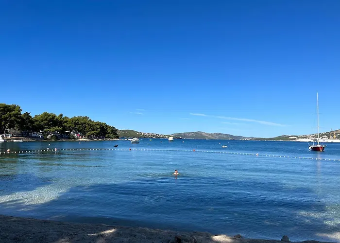 Διαμέρισμα Mirella 20 M From The Sea - Free Parking Τρογκίρ