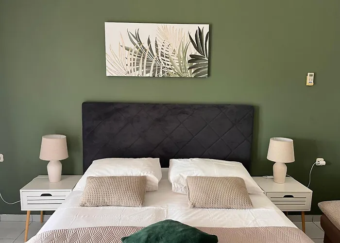 Mirella 20 M From The Sea - Free Parking Διαμέρισμα *