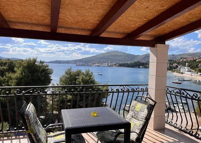 Διαμέρισμα Mirella 20 M From The Sea - Free Parking