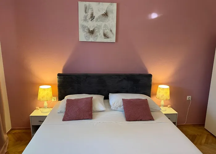 Mirella 20 M From The Sea - Free Parking Τρογκίρ