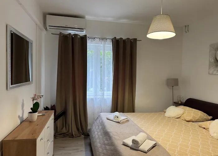 Διαμέρισμα Mirella 20 M From The Sea - Free Parking Τρογκίρ