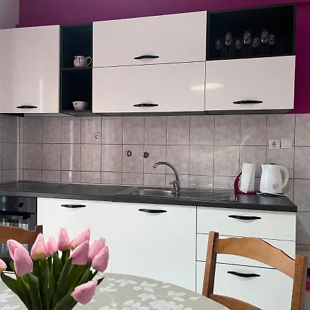 Mirella 20 M From The Sea - Free Parking *