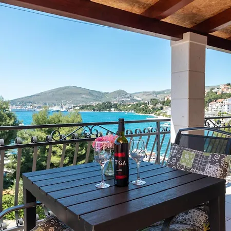Apartamento Mirella 20 M From The Sea - Free Parking *