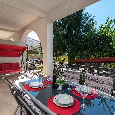 Mirella 20 M From The Sea - Free Parking Trogir